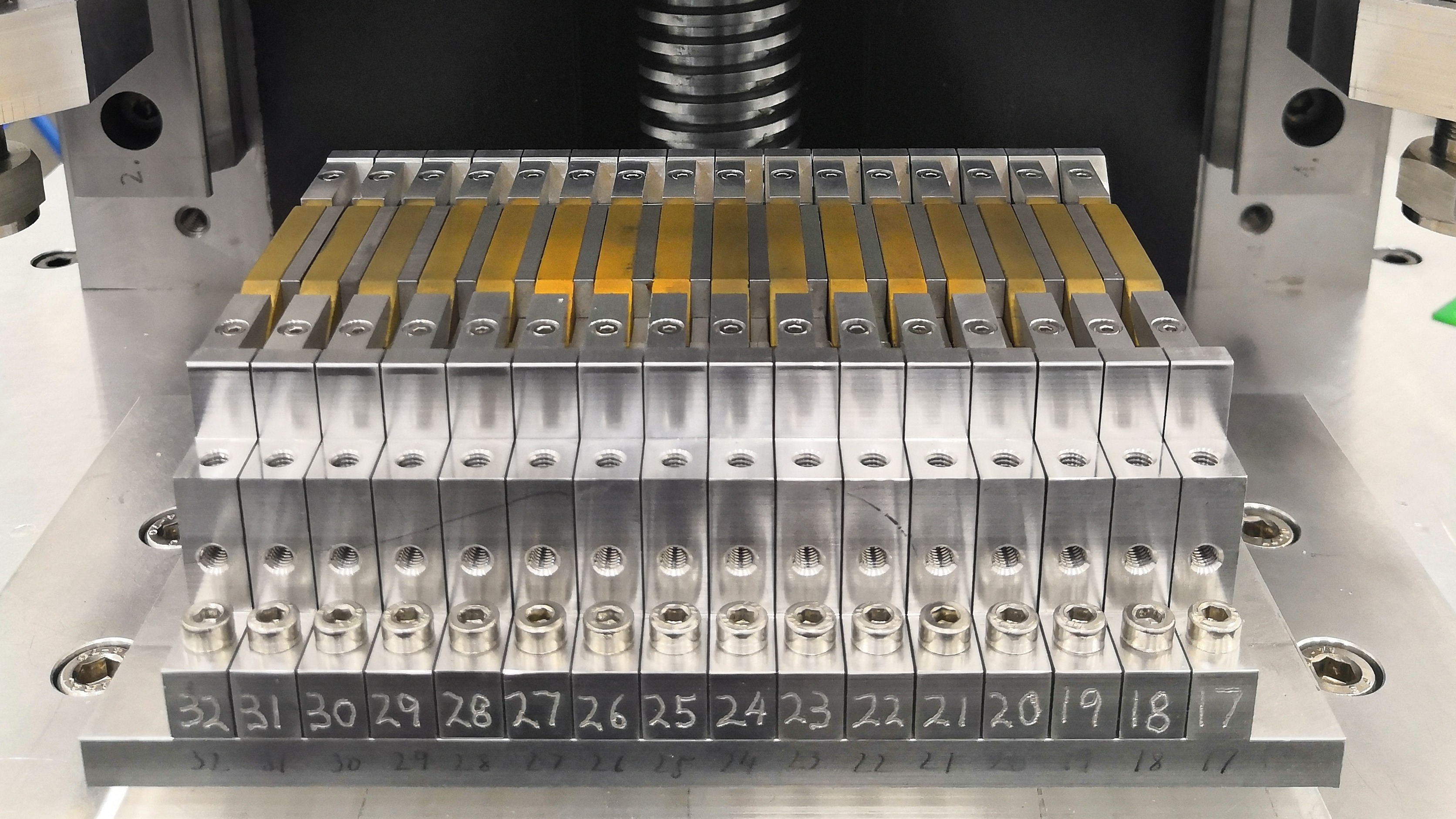 Opt-ID: A System for Simulating and Optimizing Synchrotron Insertion Devices through Swarm Optimization